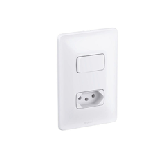 Conjunto 4x2 10a Com 1 Interruptor Simples + Tomada Zeffia - Pial - 680112